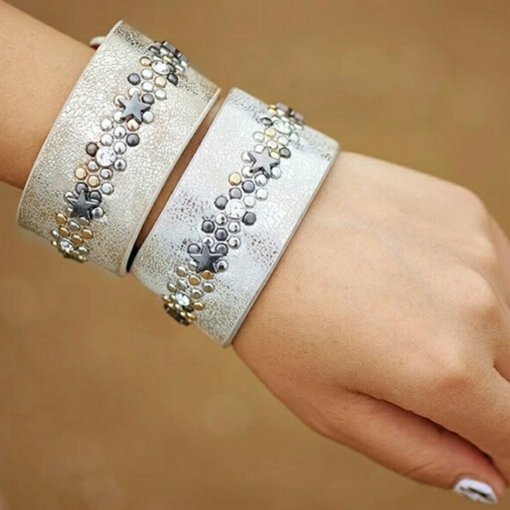 Star Cuff Bracelet Leather Champagne Artisan - Picture 3 of 6